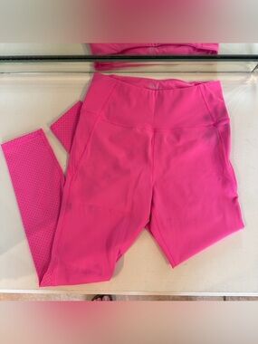 IVL Collective Hydrasculpt Perforated Legging - Sugarplum - Size 8